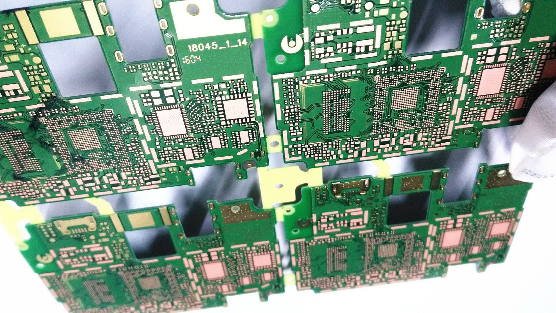 多層次感受PCB板內(nèi)部結(jié)構(gòu)，原來長這樣！
